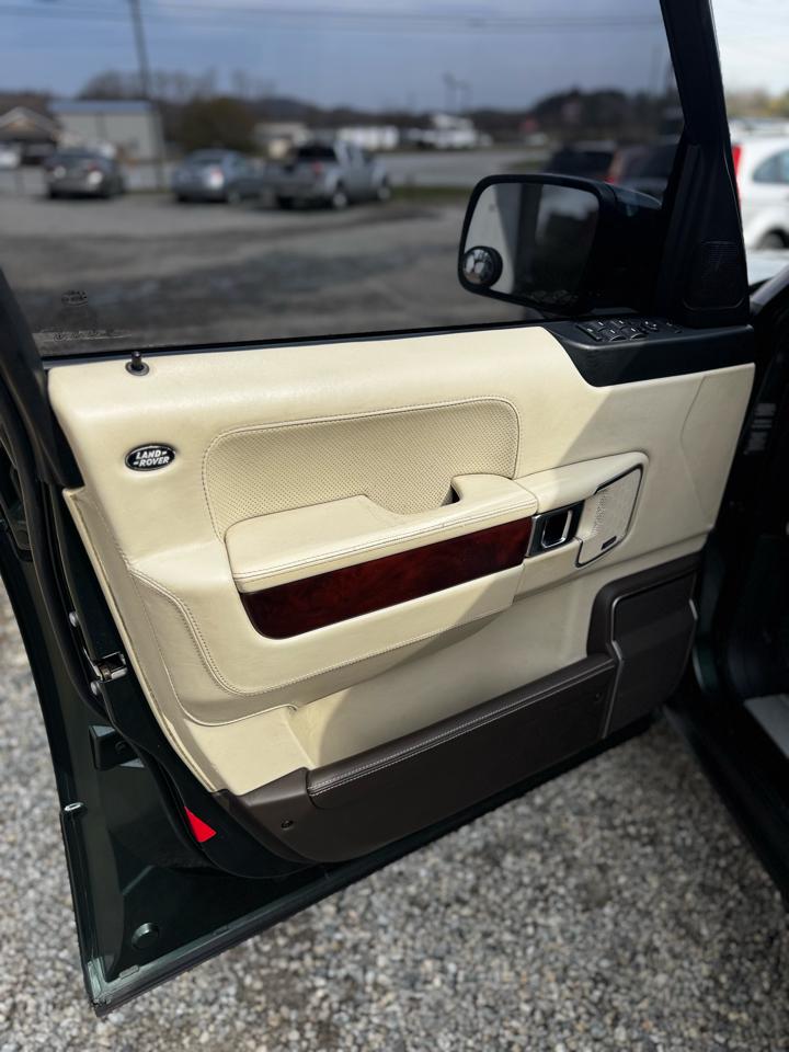 Land Rover Range Rover Supercharged 2011