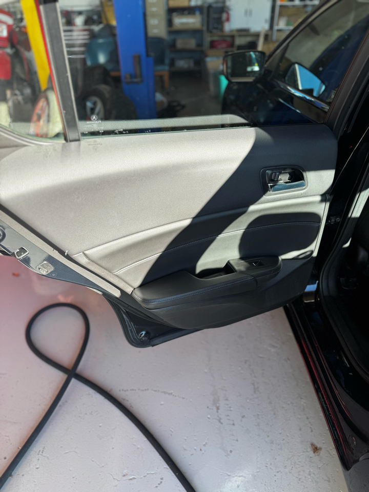 Acura ILX 4dr Sdn 2.0L Premium Pkg 2013 Acura ILX 4dr Sdn 2.0L Premium Pkg 2013