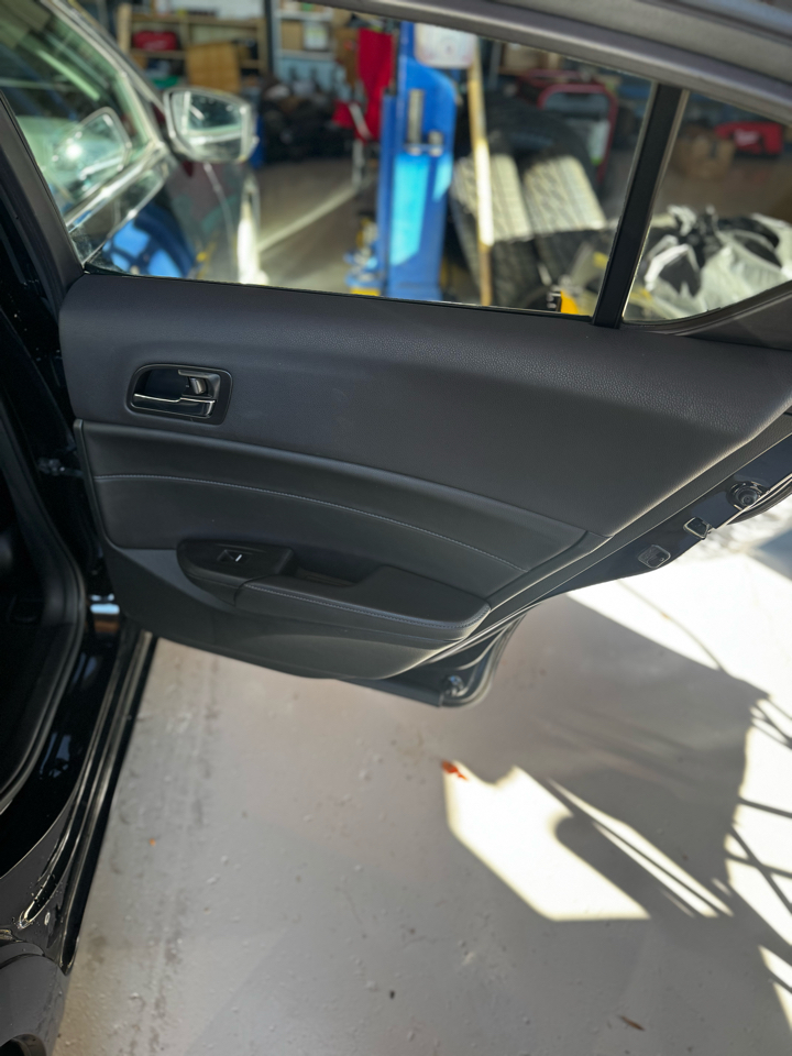 Acura ILX 4dr Sdn 2.0L Premium Pkg 2013 Acura ILX 4dr Sdn 2.0L Premium Pkg 2013