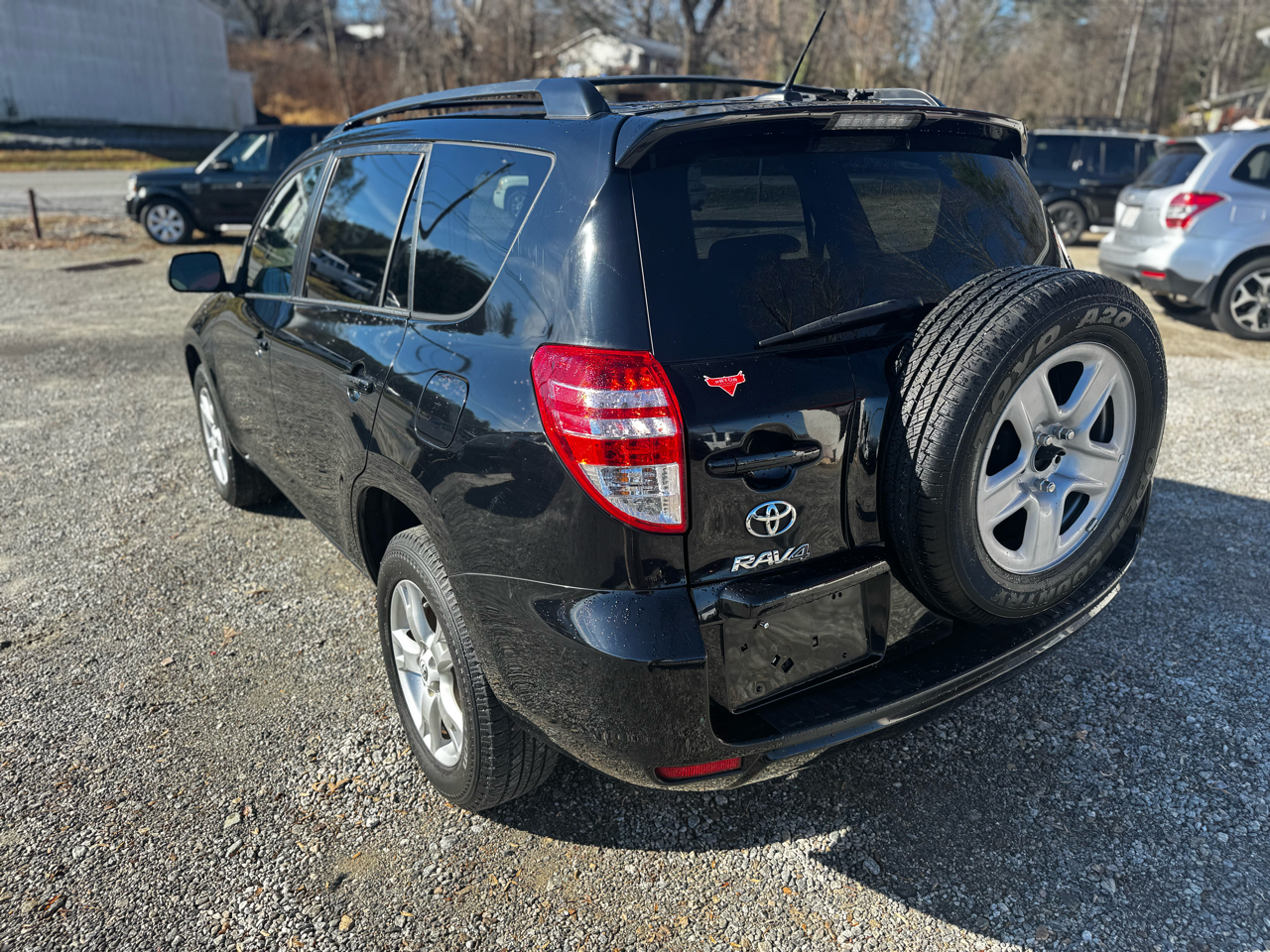 Toyota RAV4 4WD 4dr 4-cyl 4-Spd AT (Natl) 2011