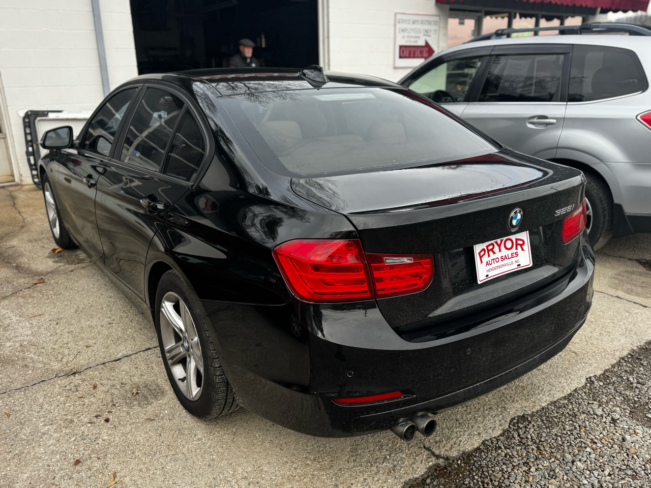 BMW 3 Series 4dr Sdn 328i RWD 2015