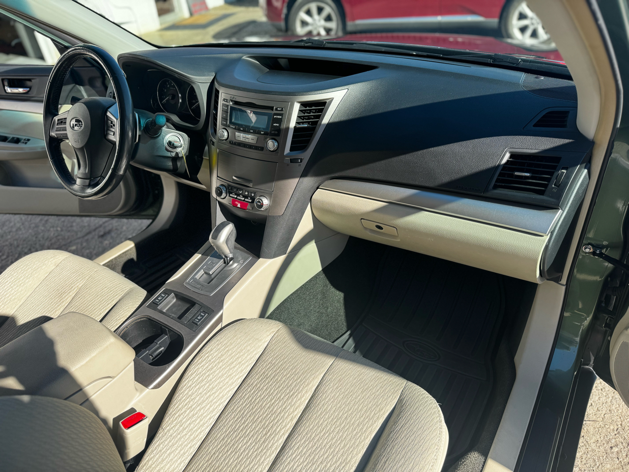 Subaru Outback 4dr Wgn H4 Auto 2.5i Premium 2012