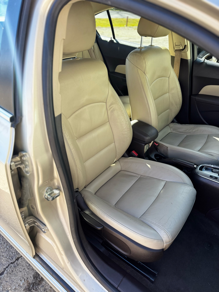 Chevrolet Cruze 4dr Sdn LTZ 2013