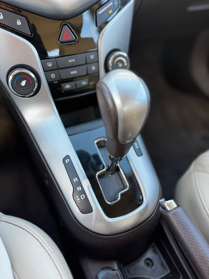 Chevrolet Cruze 4dr Sdn LTZ 2013