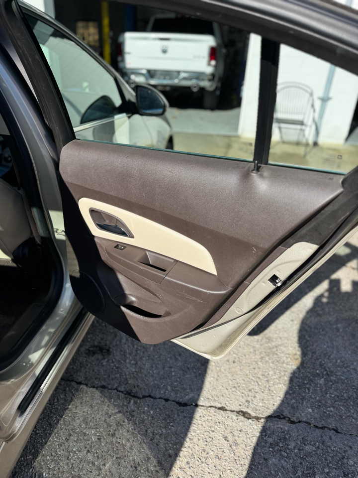 Chevrolet Cruze 4dr Sdn LTZ 2013