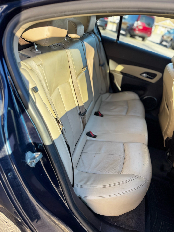 Chevrolet Cruze 4dr Sdn LT w/2LT 2011