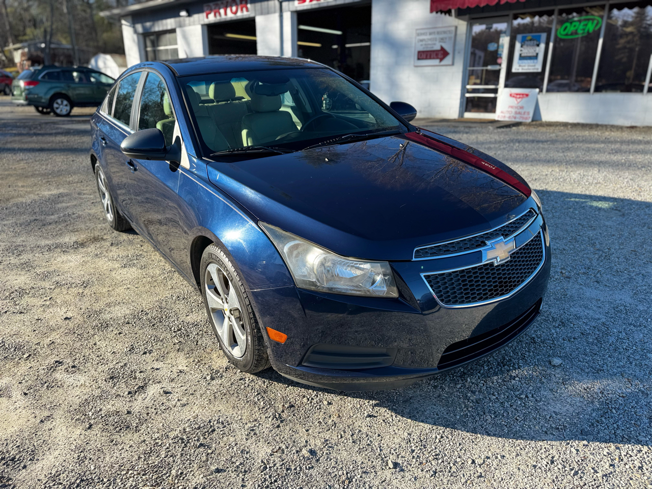 Chevrolet Cruze 4dr Sdn LT w/2LT 2011