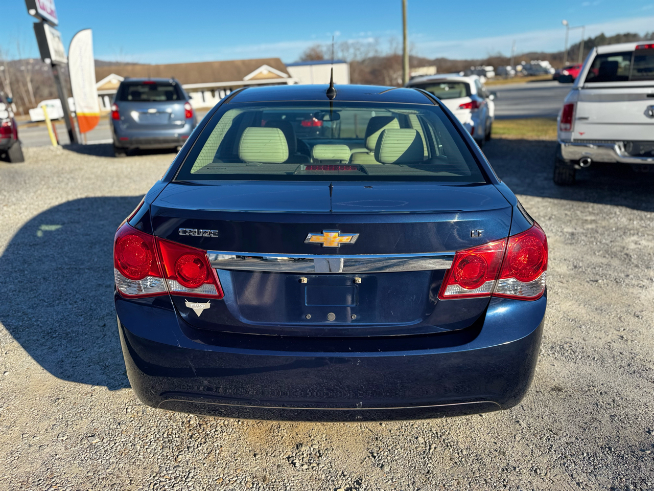 Chevrolet Cruze 4dr Sdn LT w/2LT 2011