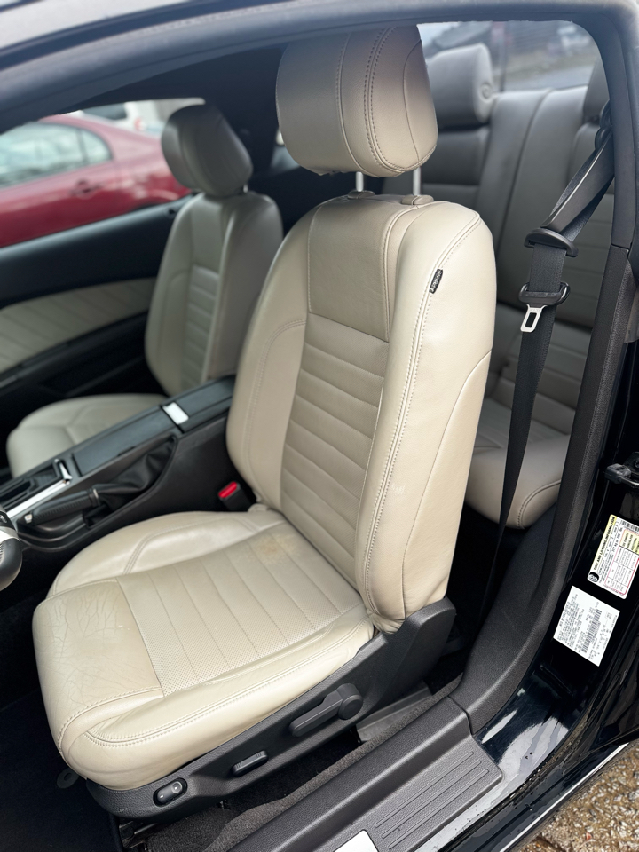 Ford Mustang 2dr Cpe V6 2013