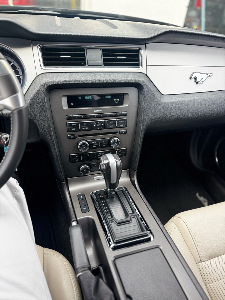 Ford Mustang 2dr Cpe V6 2013