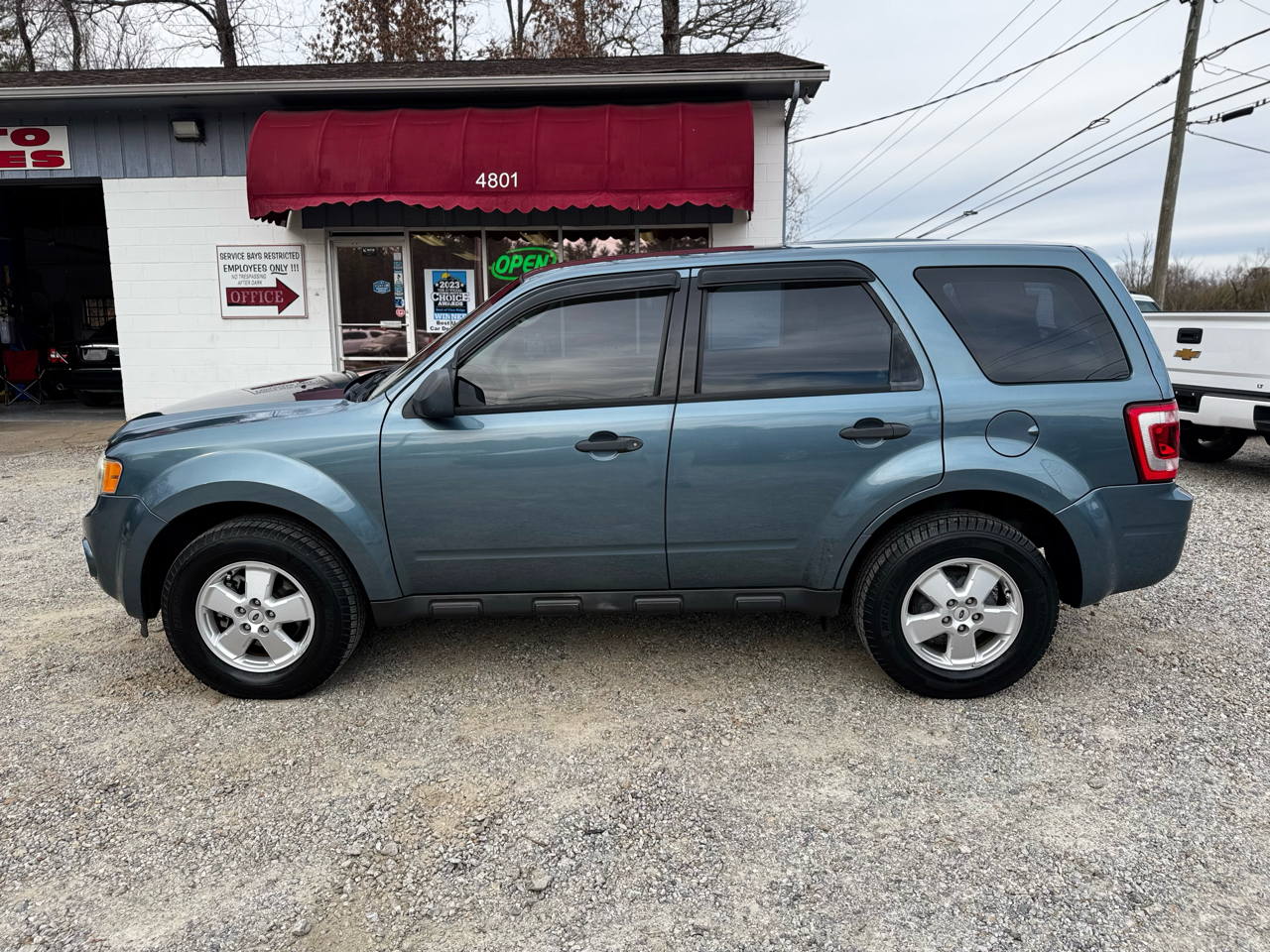 Ford Escape FWD 4dr XLS 2012
