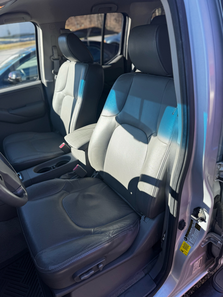 Nissan Frontier 2WD Crew Cab SWB Auto SL 2012