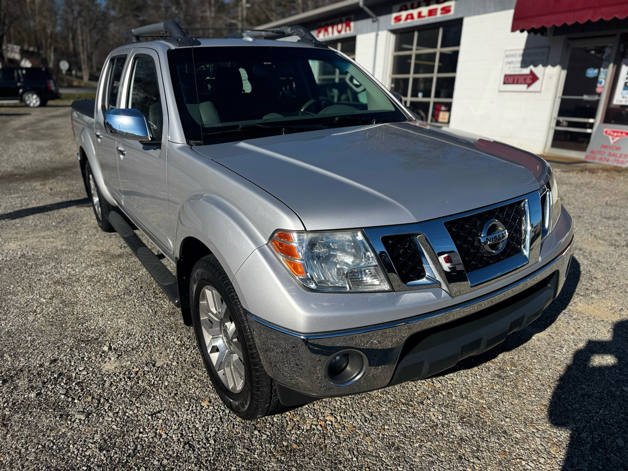 Nissan Frontier 2WD Crew Cab SWB Auto SL 2012