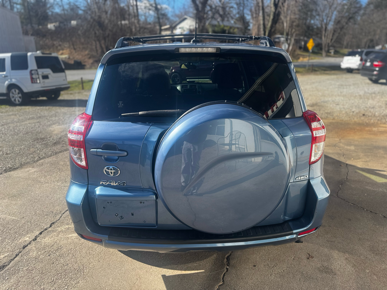 Toyota RAV4 4WD 4dr I4 (Natl) 2012