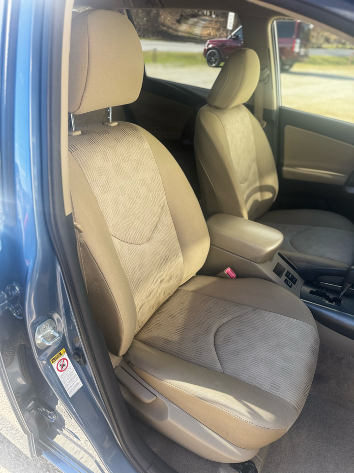 Toyota RAV4 4WD 4dr I4 (Natl) 2012