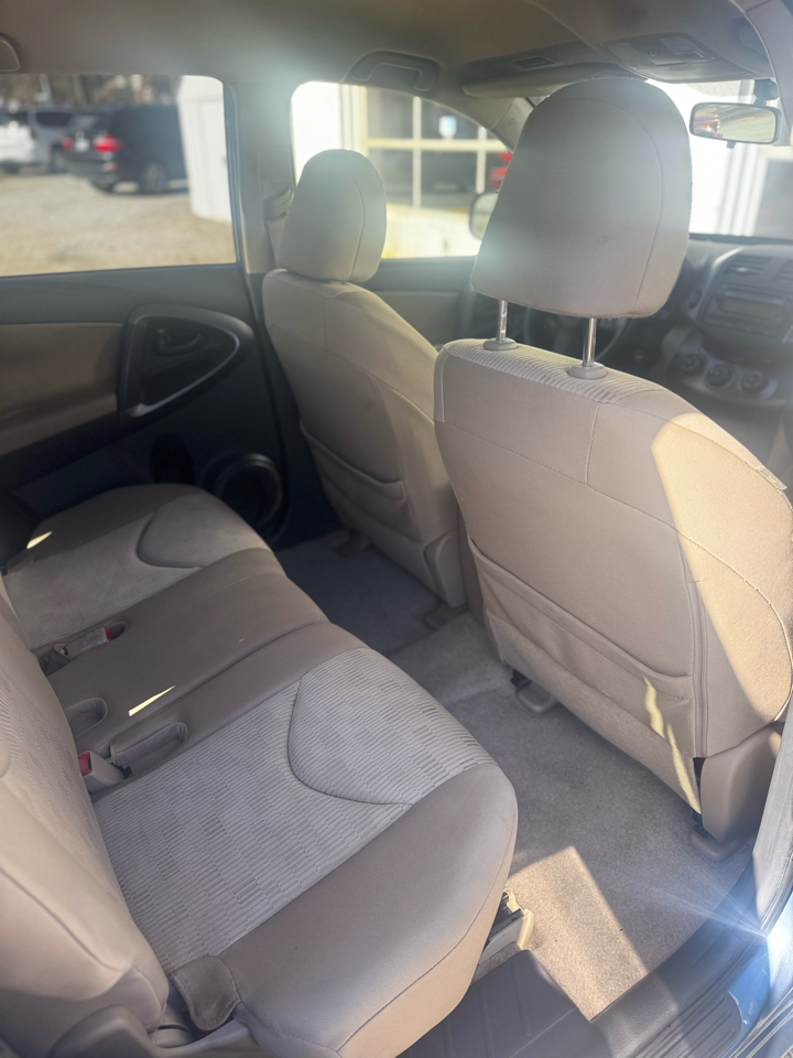 Toyota RAV4 4WD 4dr I4 (Natl) 2012