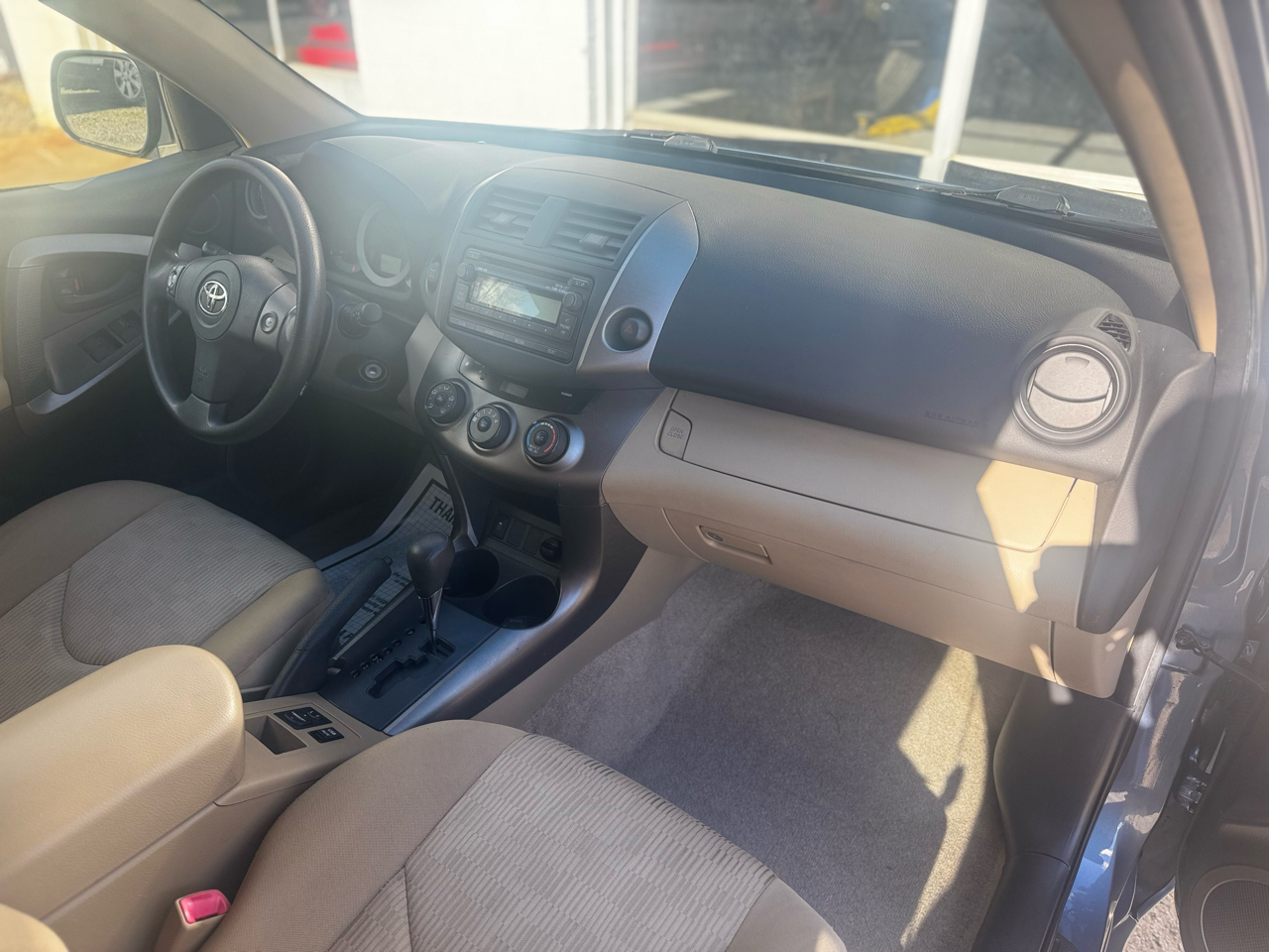 Toyota RAV4 4WD 4dr I4 (Natl) 2012