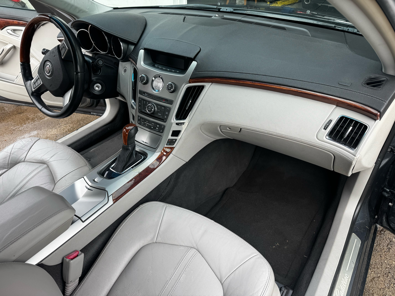 Cadillac CTS Sedan 4dr Sdn 3.0L Luxury RWD 2012