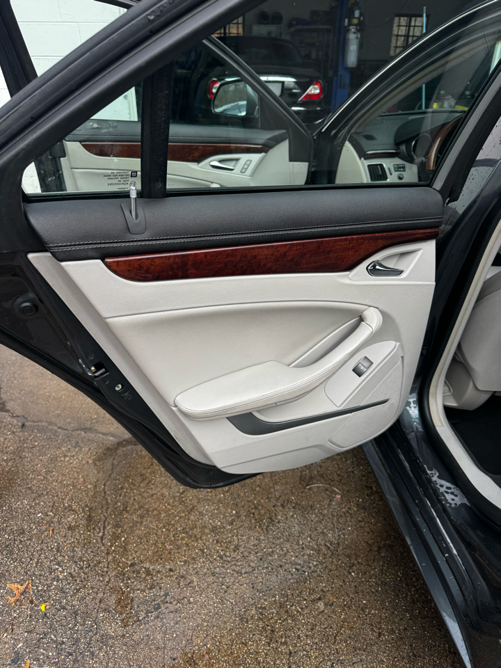 Cadillac CTS Sedan 4dr Sdn 3.0L Luxury RWD 2012