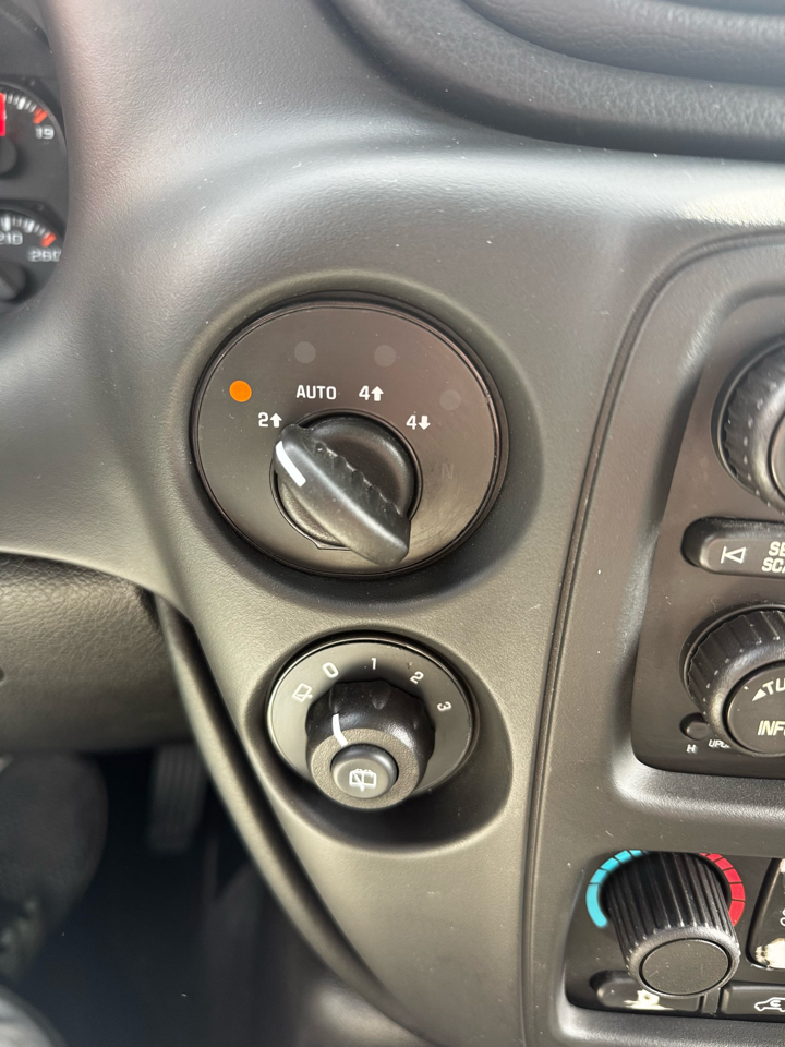 Chevrolet TrailBlazer 4WD 4dr LT w/3LT 2009