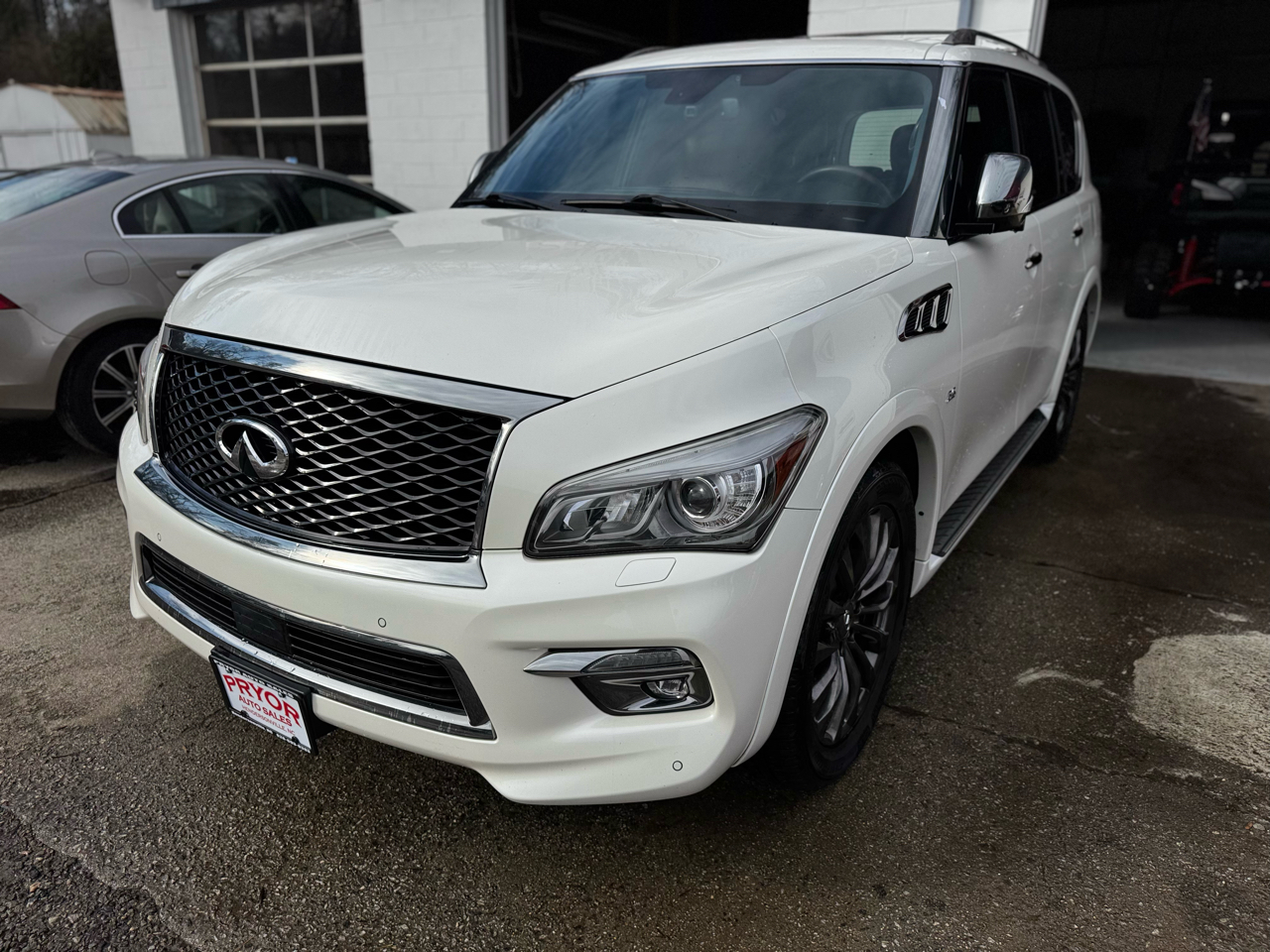 Infiniti QX80 4WD 4dr Limited 2015