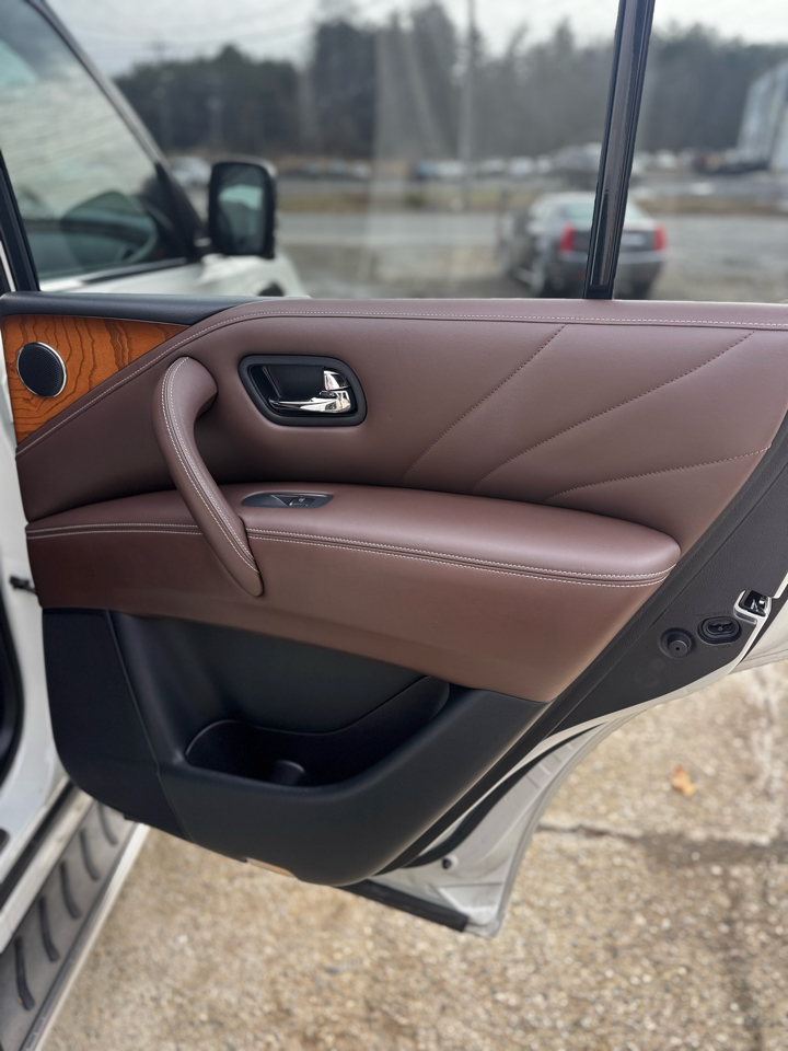 Infiniti QX80 4WD 4dr Limited 2015