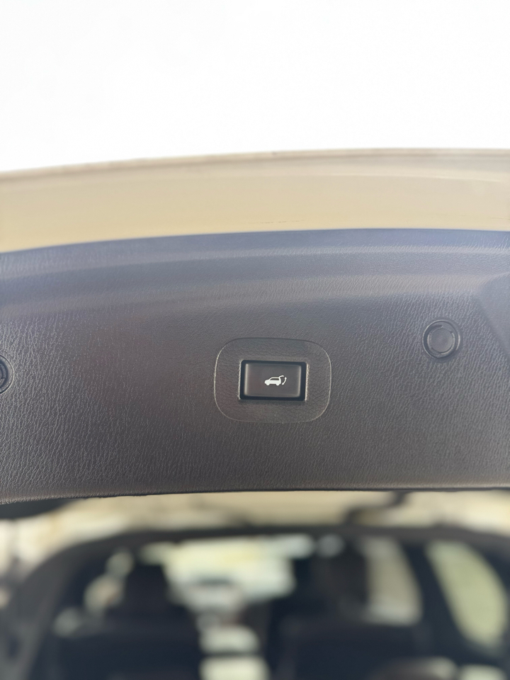 Infiniti QX80 4WD 4dr Limited 2015