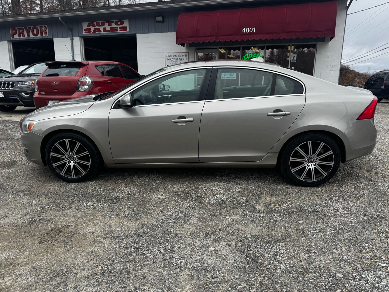 Volvo S60 Inscription 4dr Sdn T5 Drive-E Premier FWD 2016