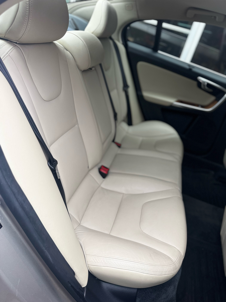 Volvo S60 Inscription 4dr Sdn T5 Drive-E Premier FWD 2016