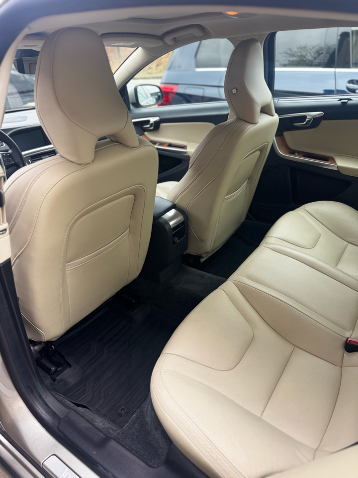 Volvo S60 Inscription 4dr Sdn T5 Drive-E Premier FWD 2016