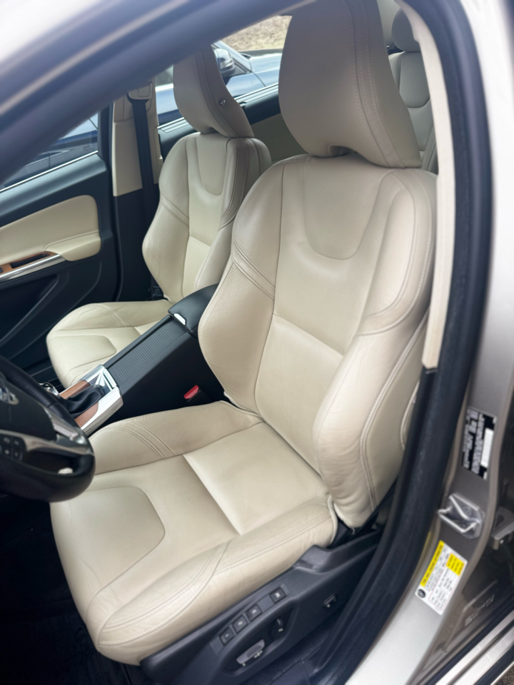 Volvo S60 Inscription 4dr Sdn T5 Drive-E Premier FWD 2016