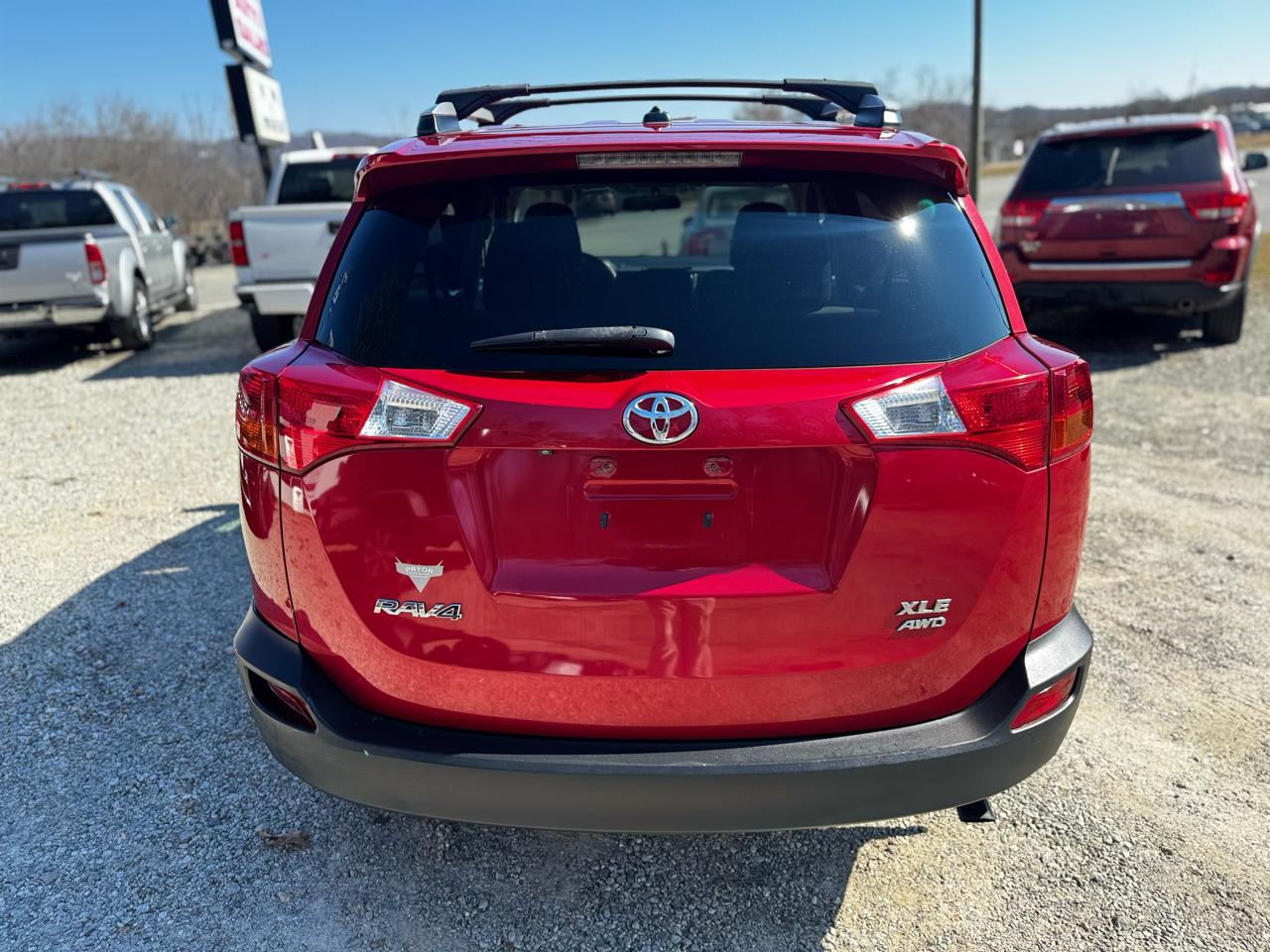 Toyota RAV4 AWD 4dr XLE (Natl) 2013