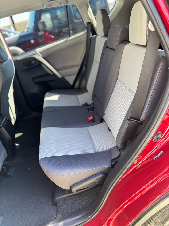 Toyota RAV4 AWD 4dr XLE (Natl) 2013