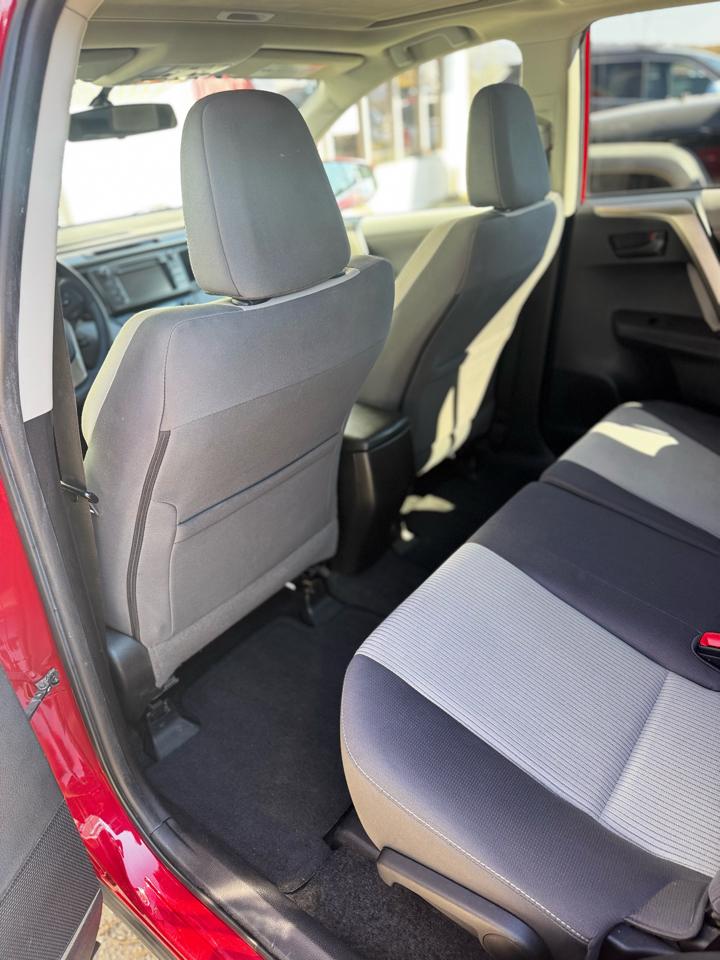 Toyota RAV4 AWD 4dr XLE (Natl) 2013