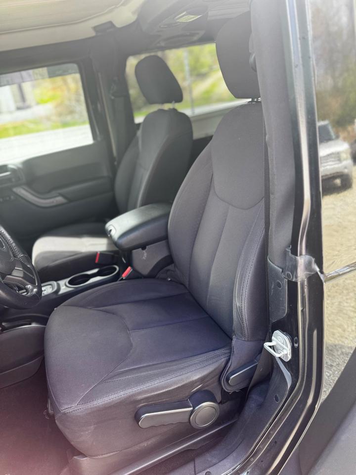 Jeep Wrangler 4WD 2dr Sport 2014