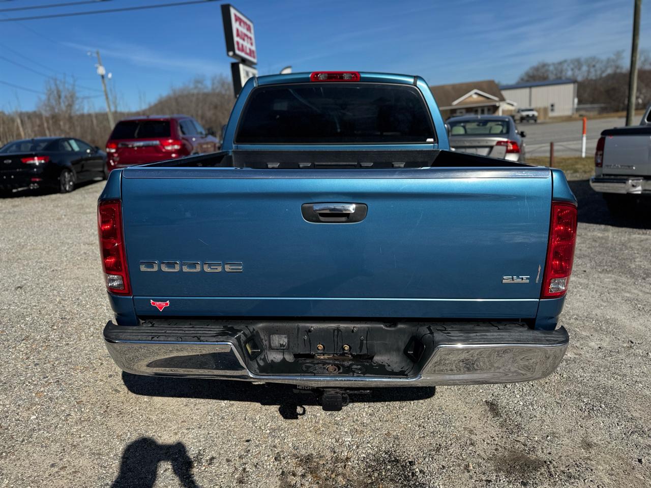 Dodge Ram 1500 2dr Reg Cab 120.5" WB SLT 2004