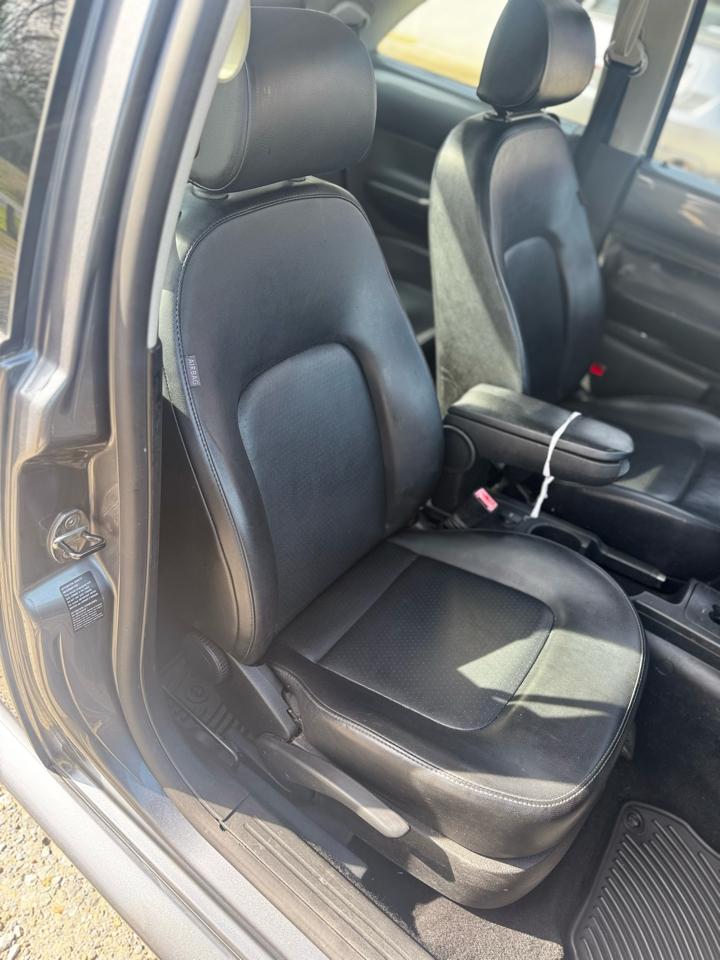 Volkswagen New Beetle Coupe 2dr 2.5L Auto 2006