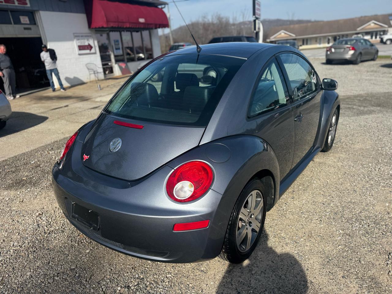 Volkswagen New Beetle Coupe 2dr 2.5L Auto 2006