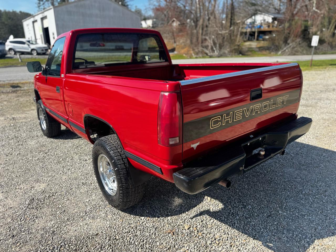 Chevrolet 1/2 Ton Pickups Fleetside 117.5" WB 4WD 1988