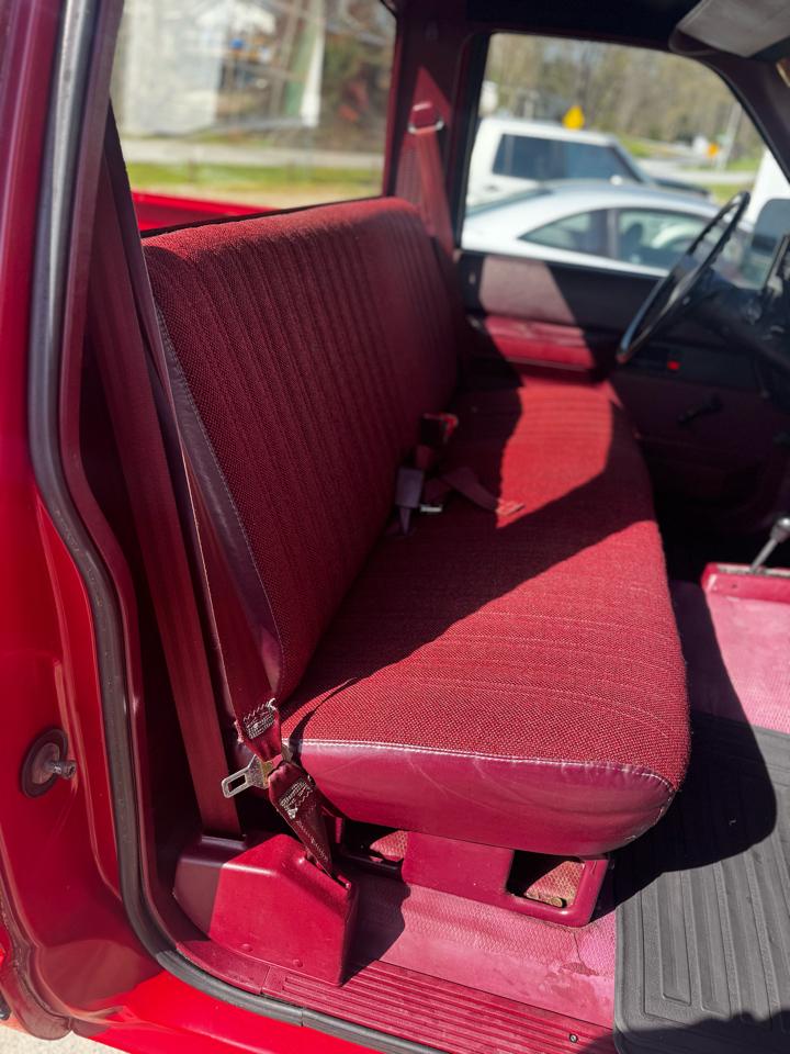 Chevrolet 1/2 Ton Pickups Fleetside 117.5" WB 4WD 1988