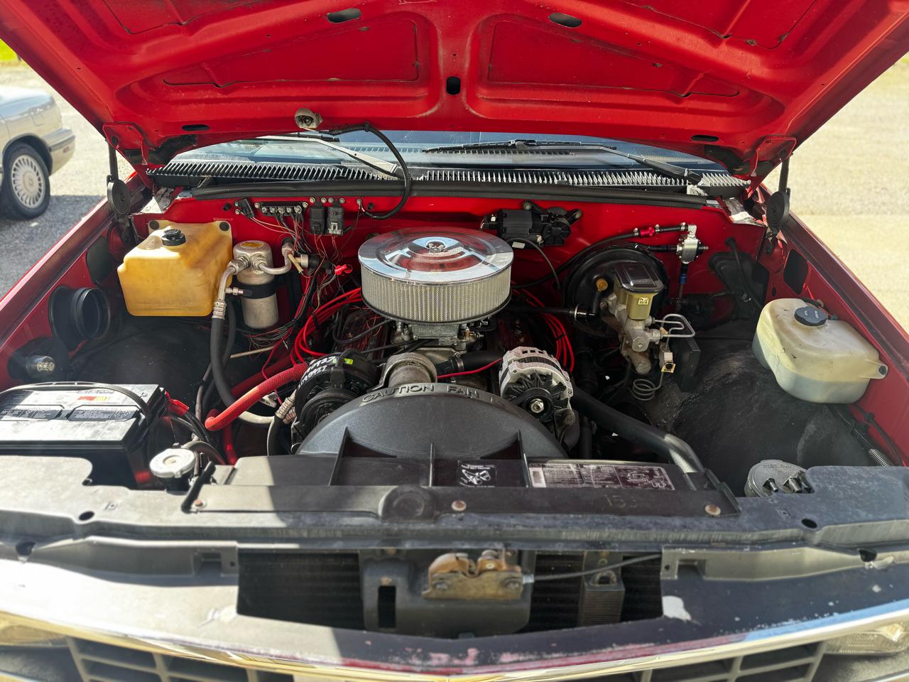 Chevrolet 1/2 Ton Pickups Fleetside 117.5" WB 4WD 1988