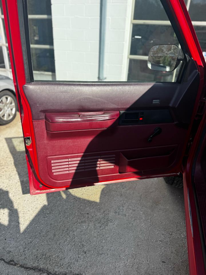 Chevrolet 1/2 Ton Pickups Fleetside 117.5" WB 4WD 1988