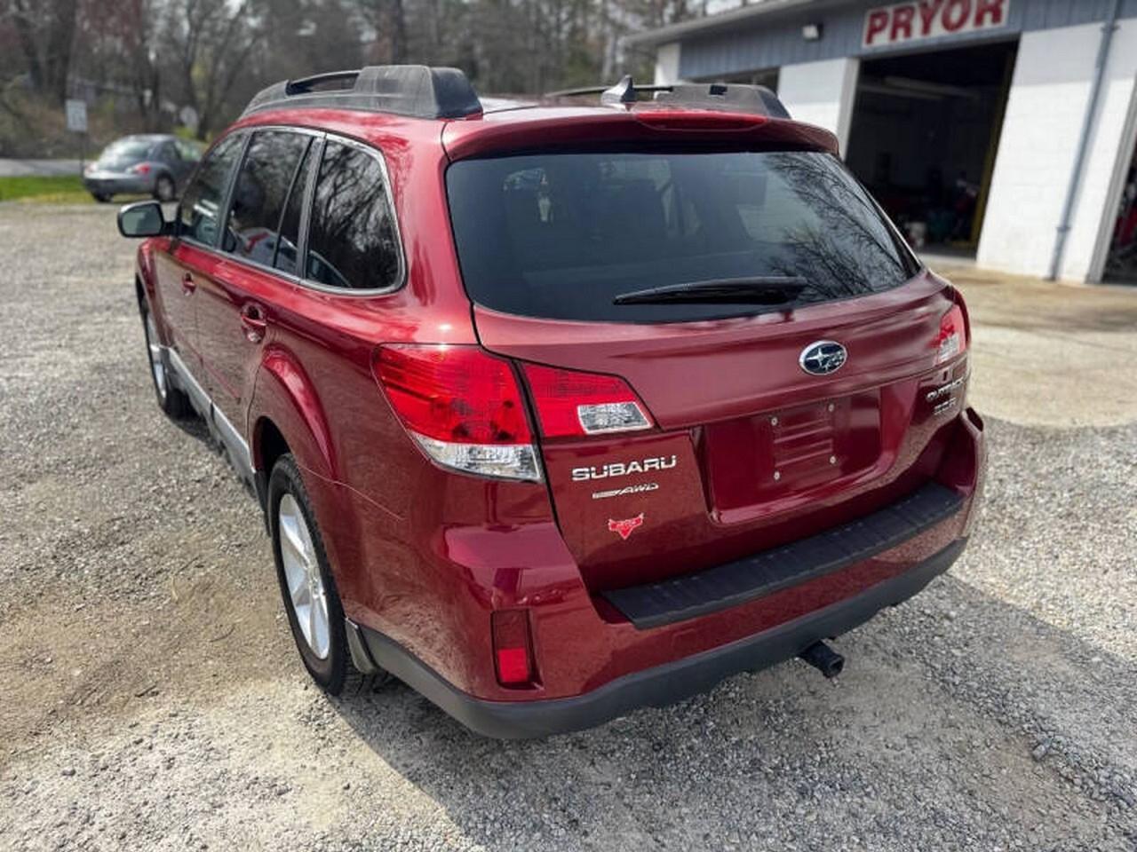 Subaru Outback 4dr Wgn H6 Auto 3.6R Limited 2014