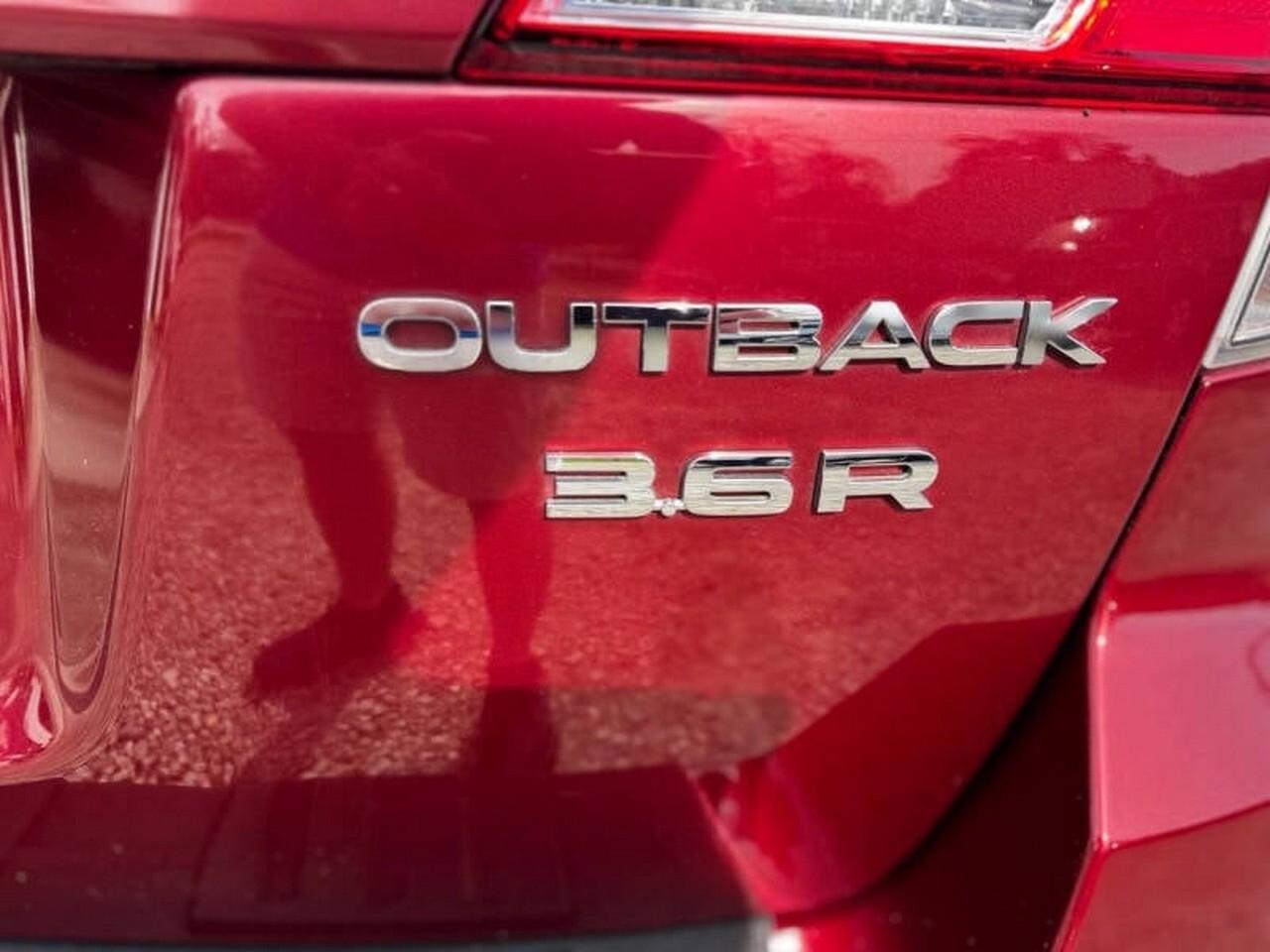 Subaru Outback 4dr Wgn H6 Auto 3.6R Limited 2014