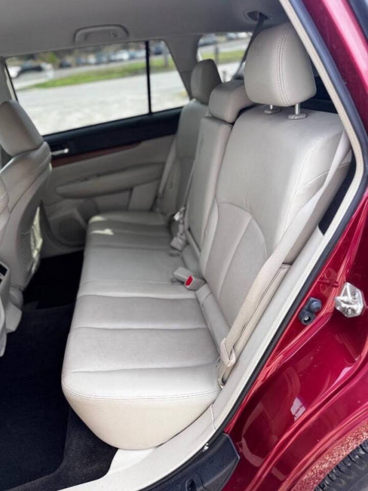 Subaru Outback 4dr Wgn H6 Auto 3.6R Limited 2014