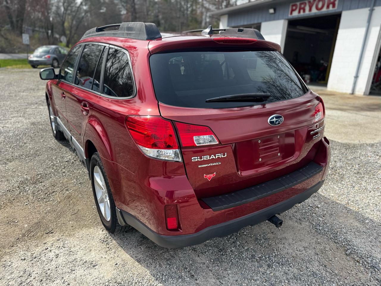 Subaru Outback 4dr Wgn H6 Auto 3.6R Limited 2014