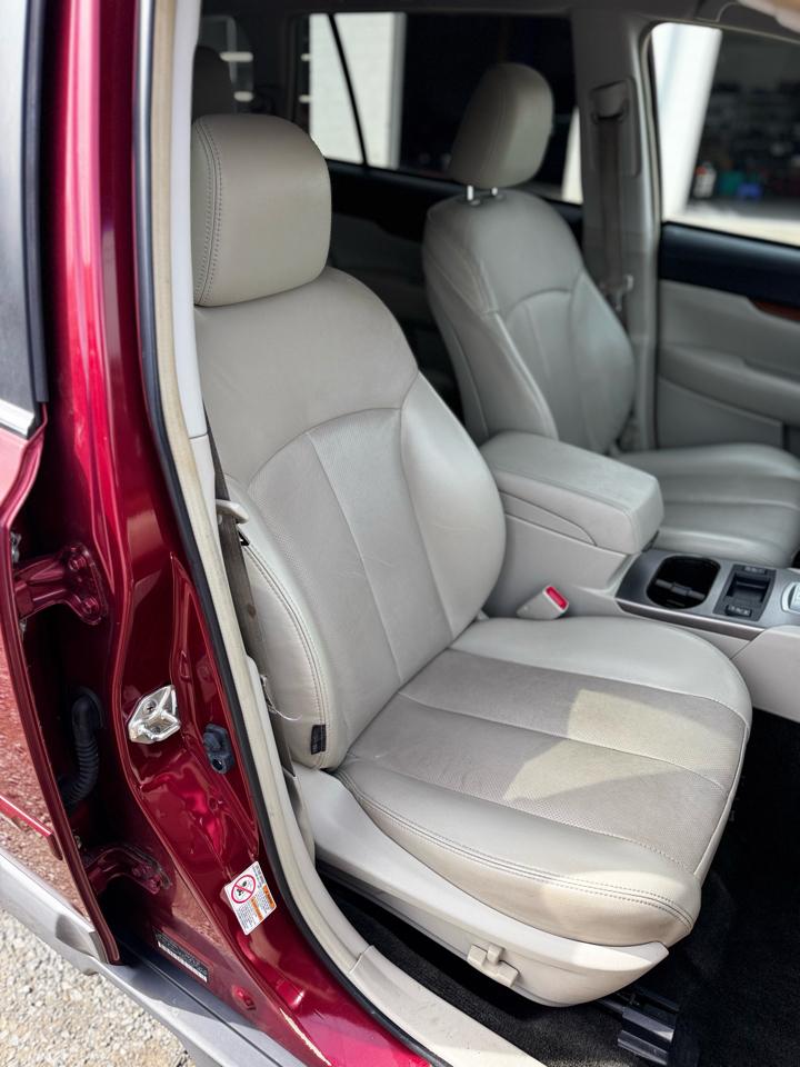 Subaru Outback 4dr Wgn H6 Auto 3.6R Limited 2014