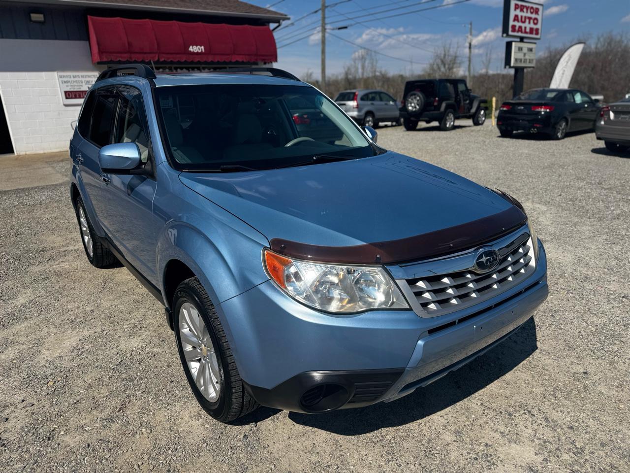 Subaru Forester 2.5X Premium 2012