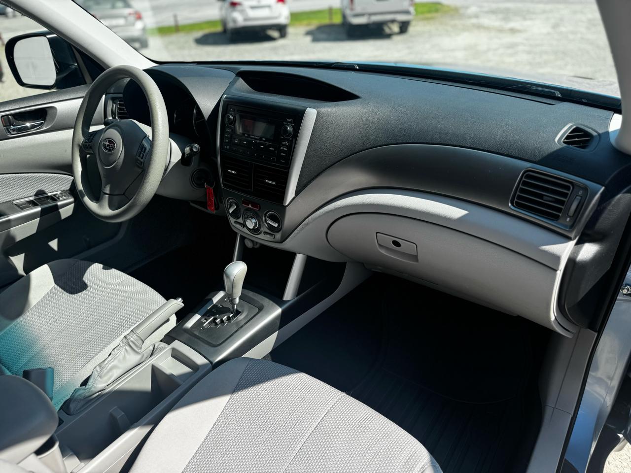 Subaru Forester 2.5X Premium 2012