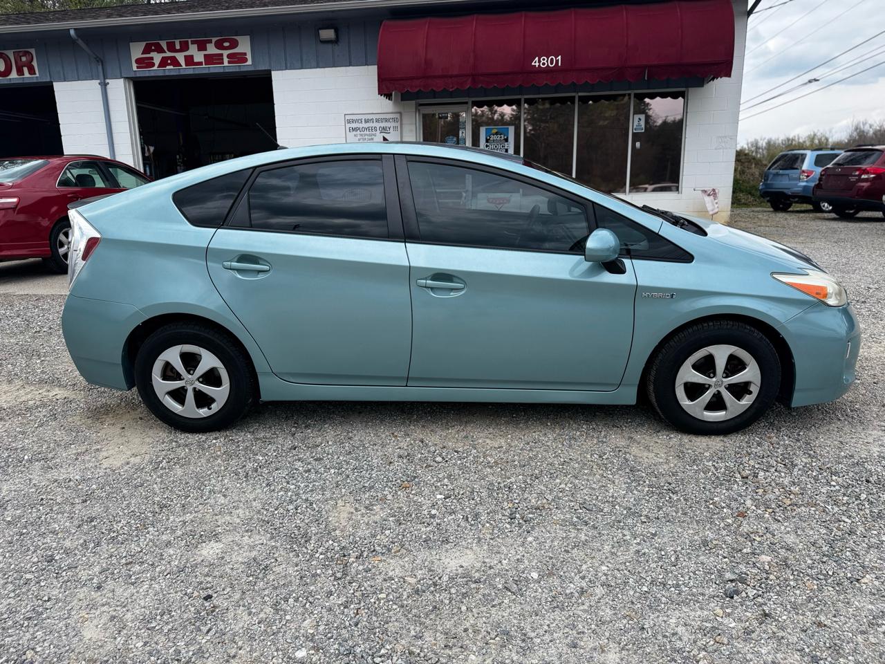 Toyota Prius Prius V 2012